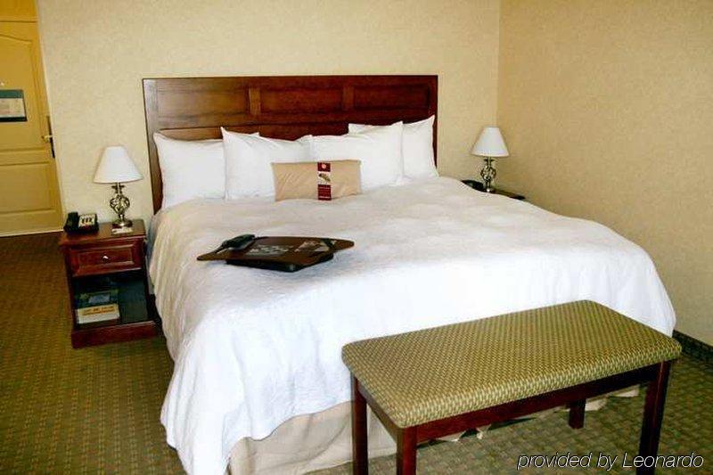 Hampton Inn Greenfield Quarto foto